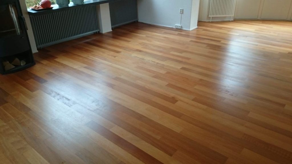 houten vloer schuren Bergum